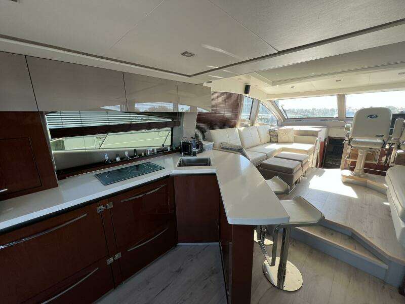 At Last 55ft Sea Ray Yacht For Sale