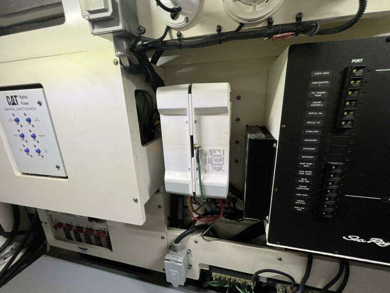 At Last 55ft Sea Ray Yacht For Sale