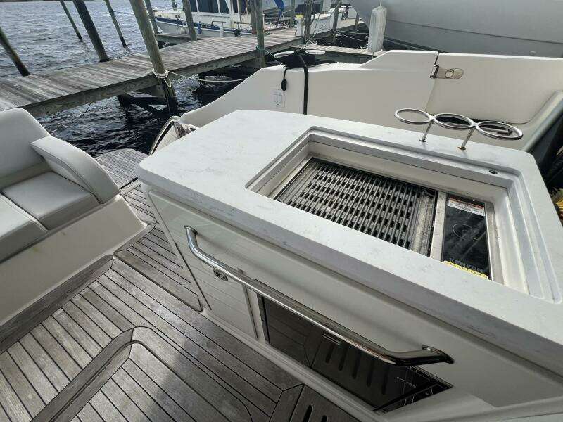 At Last 55ft Sea Ray Yacht For Sale