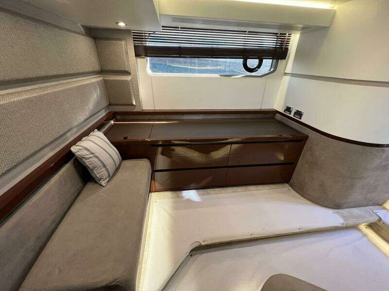 At Last 55ft Sea Ray Yacht For Sale