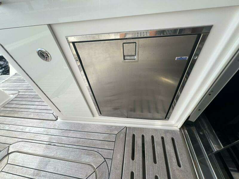 At Last 55ft Sea Ray Yacht For Sale