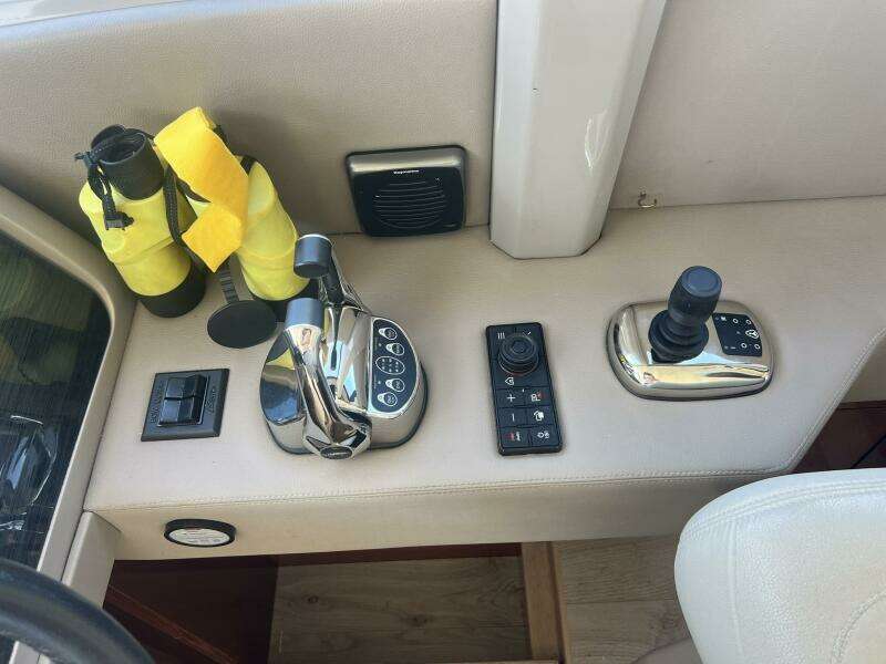 At Last 55ft Sea Ray Yacht For Sale