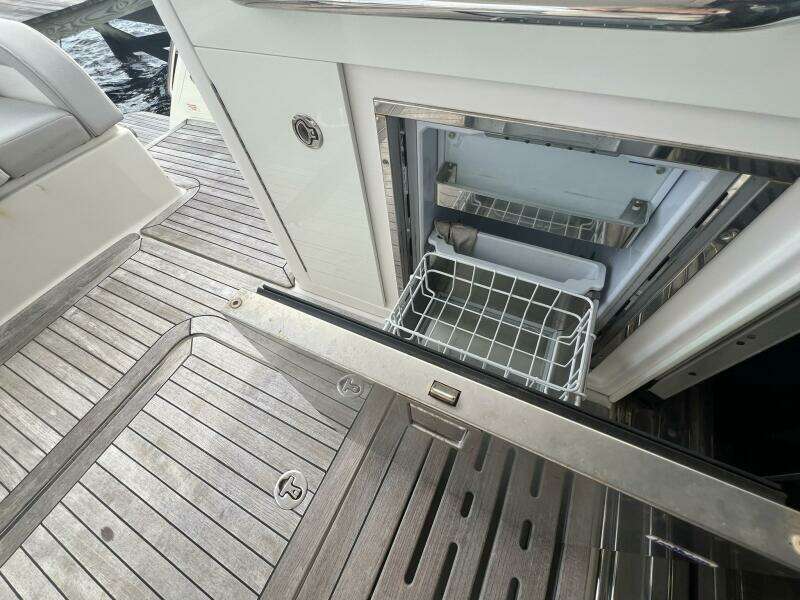 At Last 55ft Sea Ray Yacht For Sale