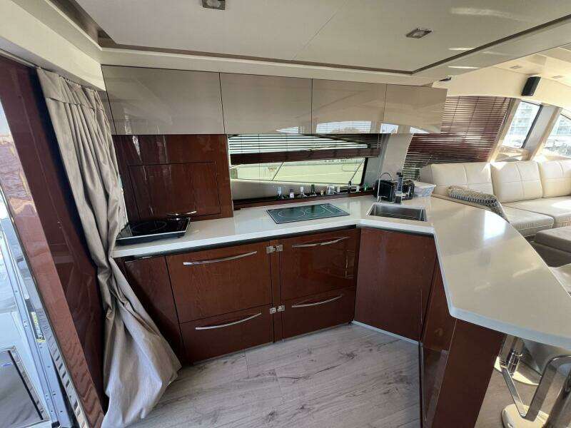 At Last 55ft Sea Ray Yacht For Sale