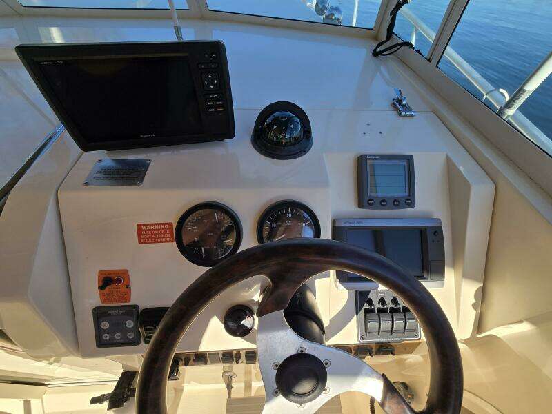 Rover 30ft Mainship Yacht For Sale