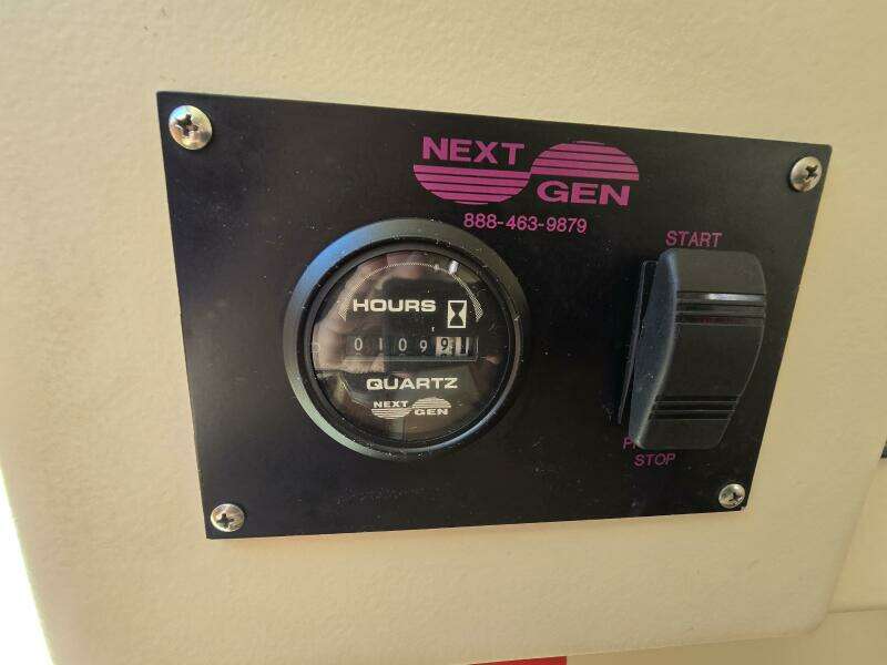 Rover 30ft Mainship Yacht For Sale