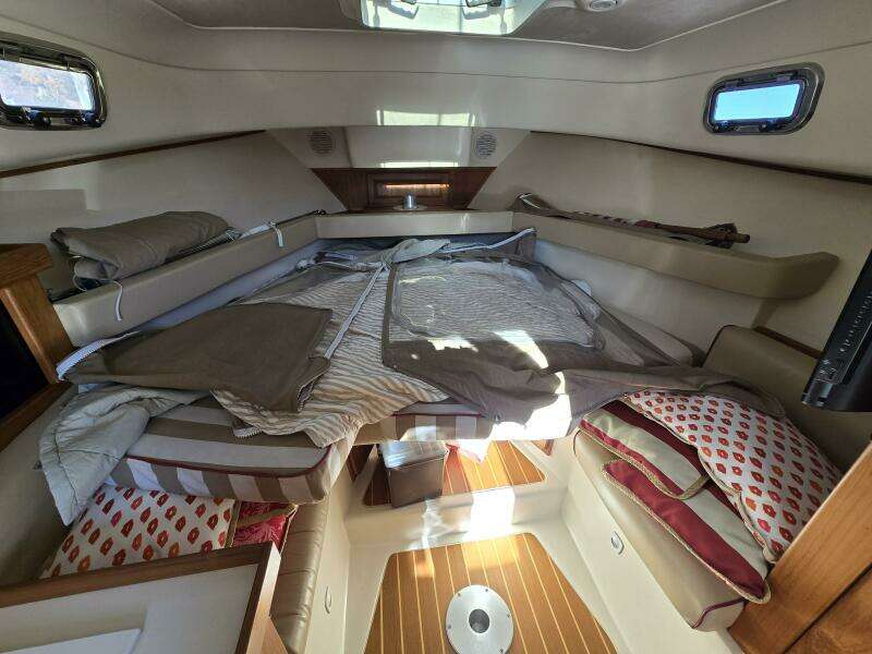 Rover 30ft Mainship Yacht For Sale