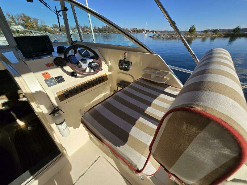 Rover 30ft Mainship Yacht For Sale