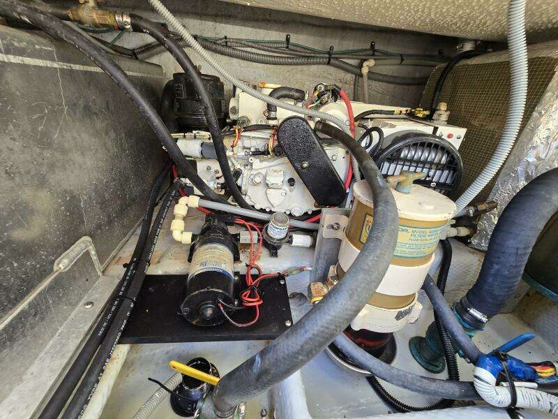 Rover 30ft Mainship Yacht For Sale