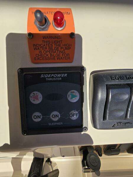 Rover 30ft Mainship Yacht For Sale