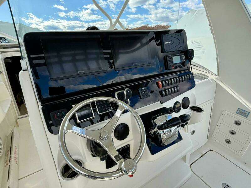 TILIKUM 35ft Hydra Sports Yacht For Sale