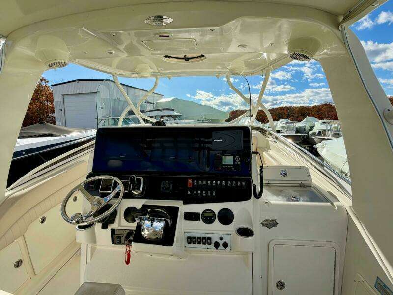 TILIKUM 35ft Hydra Sports Yacht For Sale