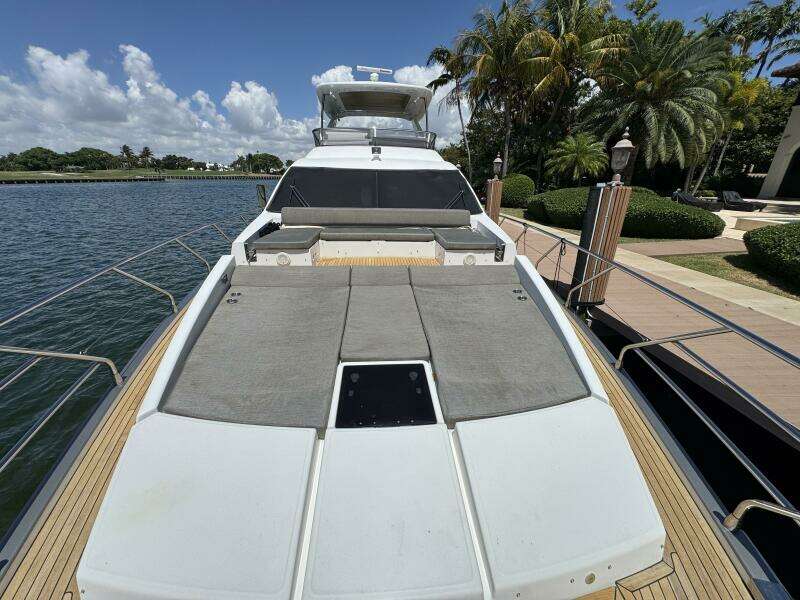 66ft Azimut Yacht For Sale