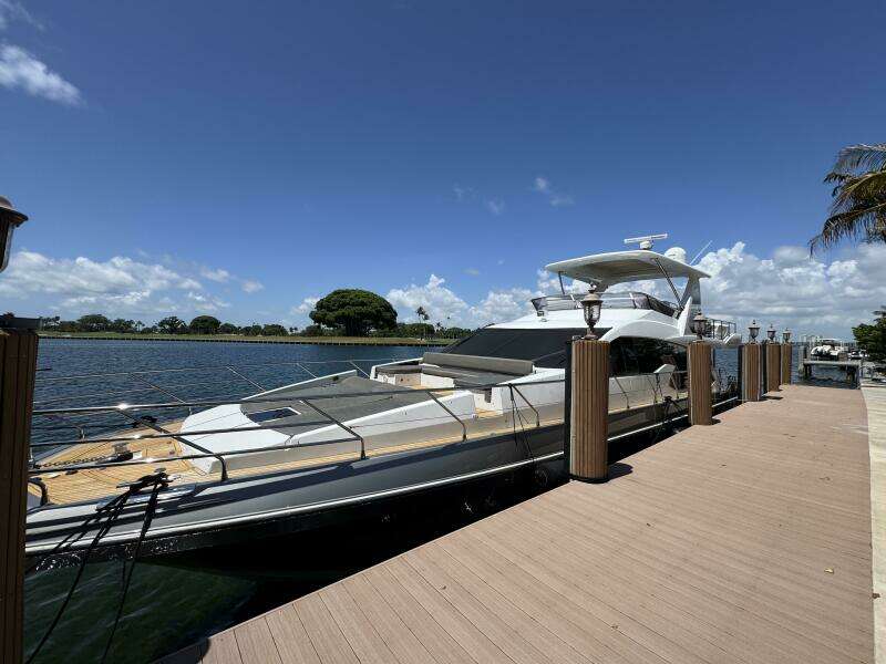 66ft Azimut Yacht For Sale