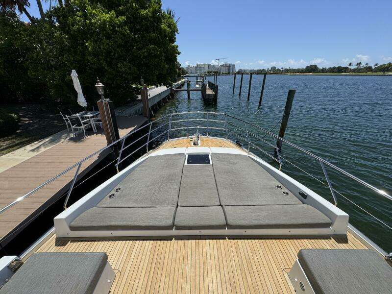 66ft Azimut Yacht For Sale