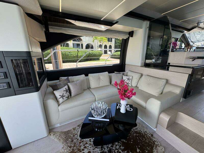 66ft Azimut Yacht For Sale