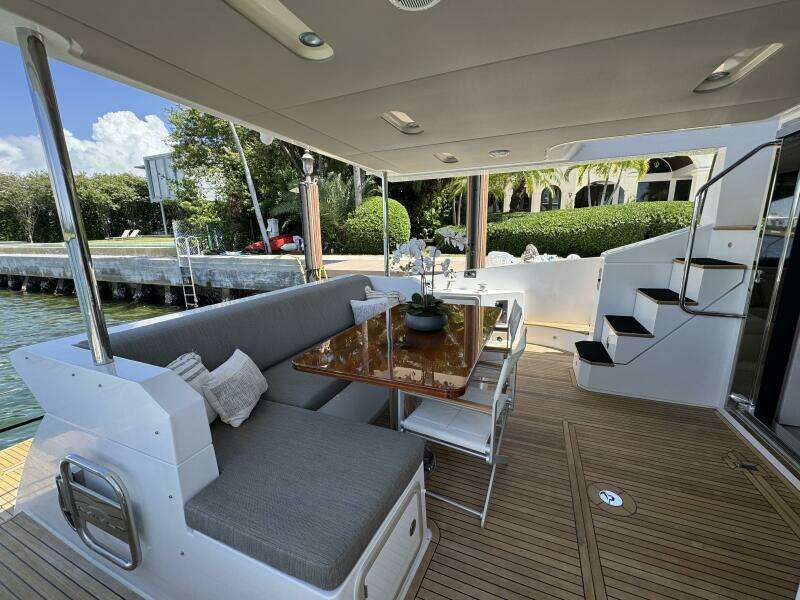 66ft Azimut Yacht For Sale