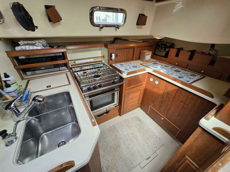 Balabusta 42ft Island Packet Yacht For Sale