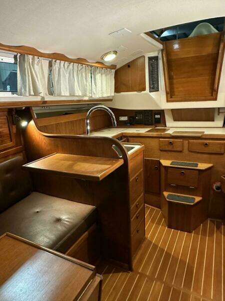 Key 34ft Sabre Yacht For Sale