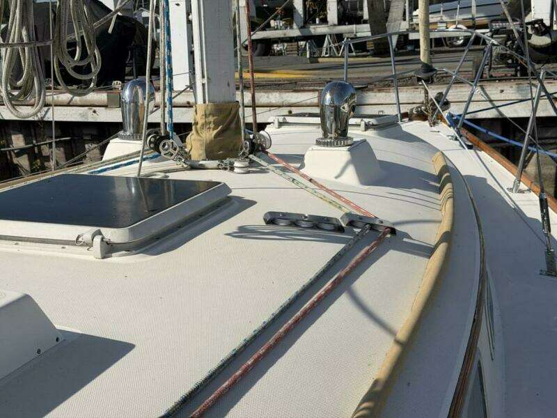 Key 34ft Sabre Yacht For Sale