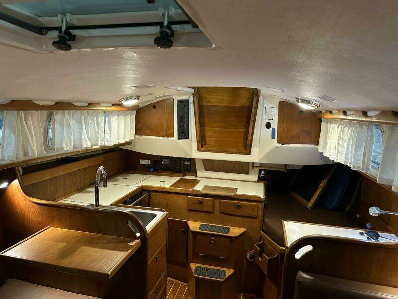 Key 34ft Sabre Yacht For Sale