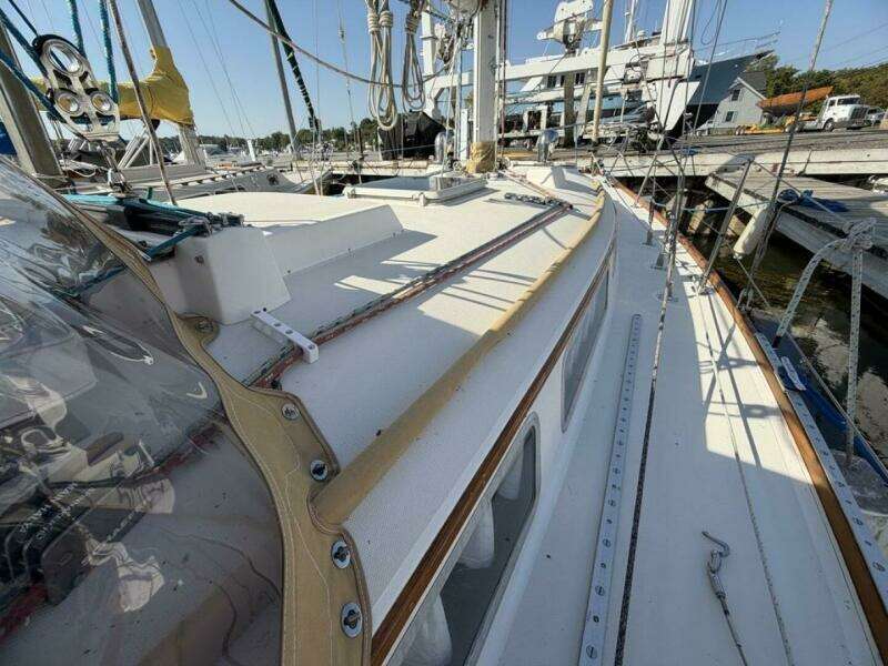 Key 34ft Sabre Yacht For Sale
