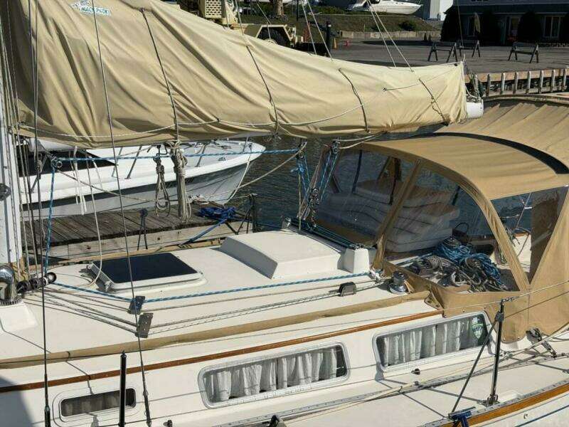 Key 34ft Sabre Yacht For Sale