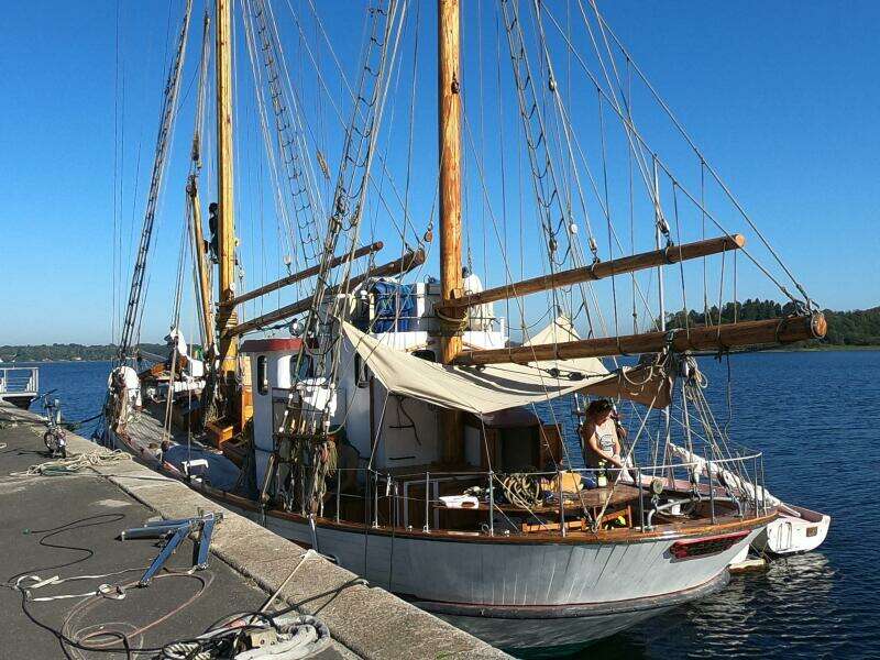 Labora 60ft Custom Yacht For Sale