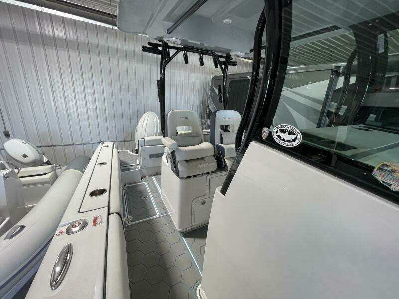 25ft Stingray Yacht For Sale