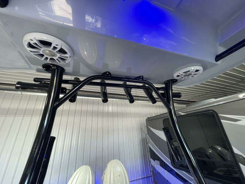 25ft Stingray Yacht For Sale