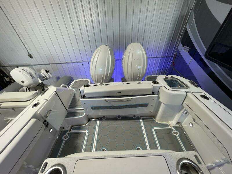 25ft Stingray Yacht For Sale