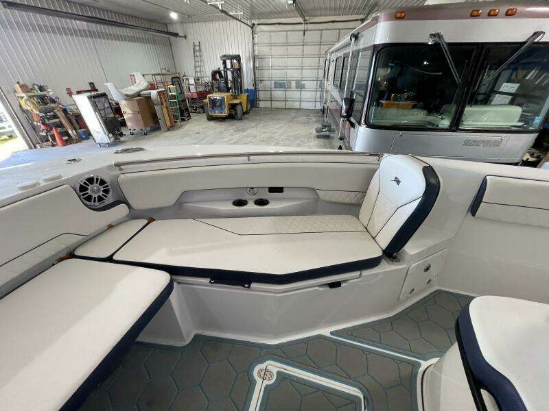 25ft Stingray Yacht For Sale