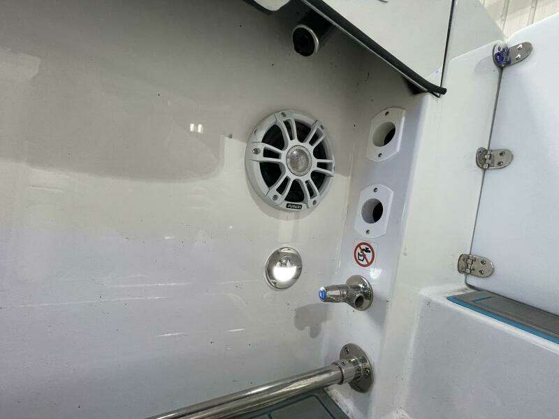 25ft Stingray Yacht For Sale