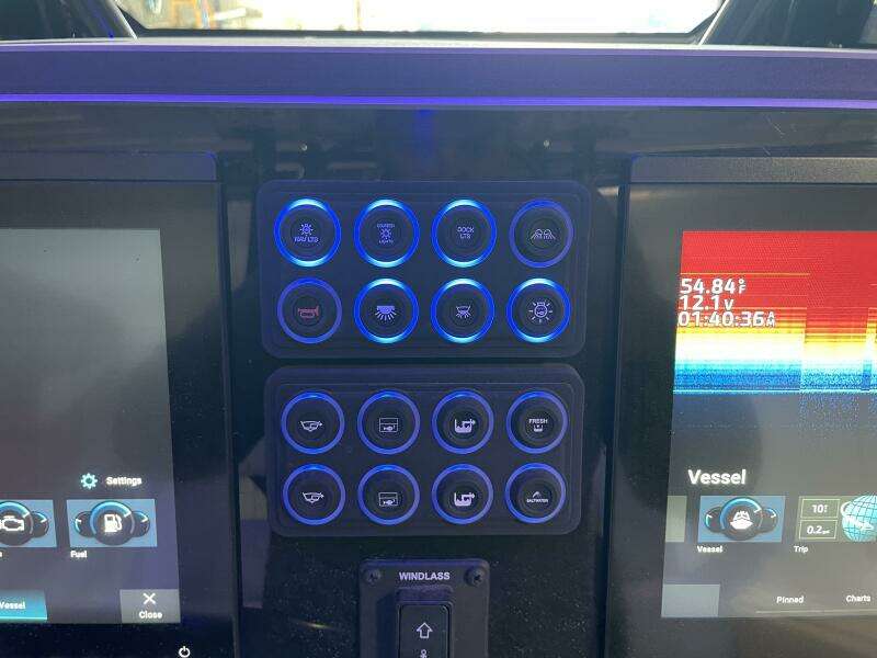 25ft Stingray Yacht For Sale