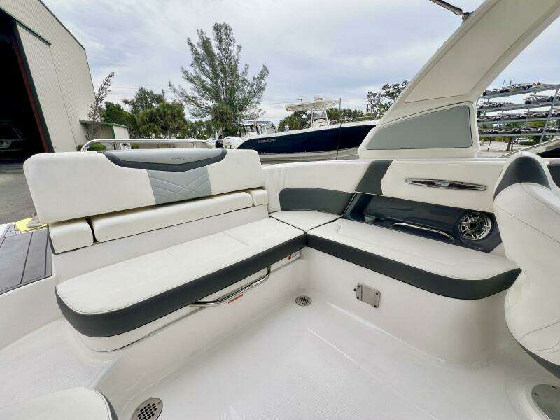 26ft Chaparral Yacht For Sale