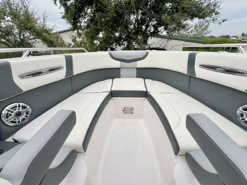 26ft Chaparral Yacht For Sale