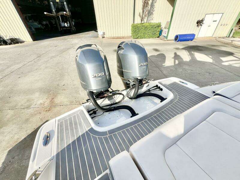 28ft Chaparral Yacht For Sale