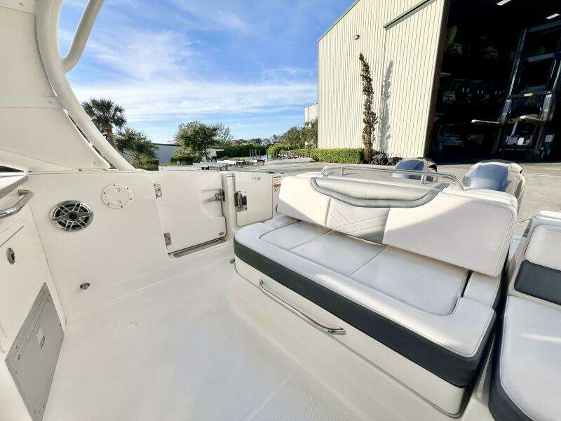 28ft Chaparral Yacht For Sale