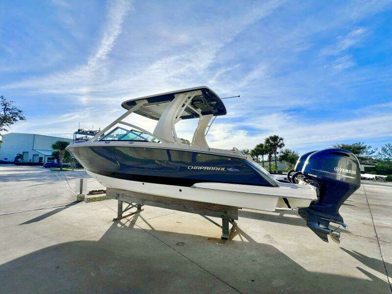 28ft Chaparral Yacht For Sale