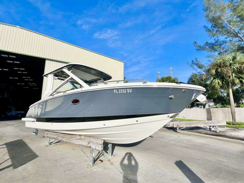 28ft Chaparral Yacht For Sale