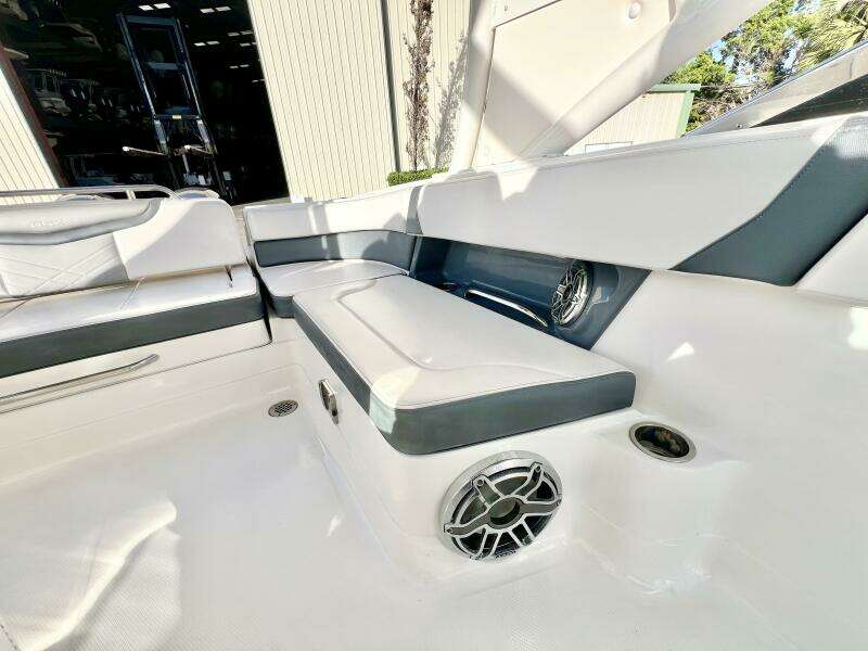 28ft Chaparral Yacht For Sale