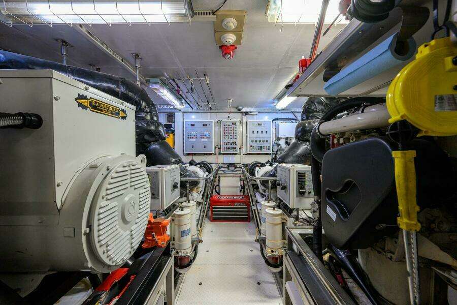 101ft Hargrave Yacht For Sale