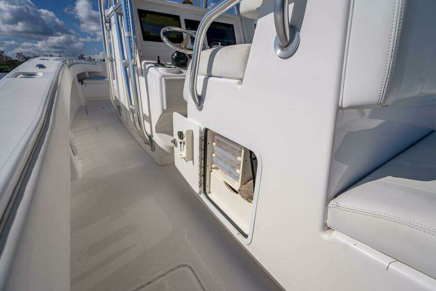 36ft Invincible Yacht For Sale