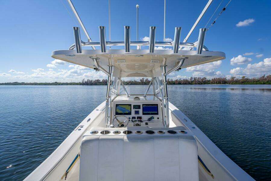 36ft Invincible Yacht For Sale