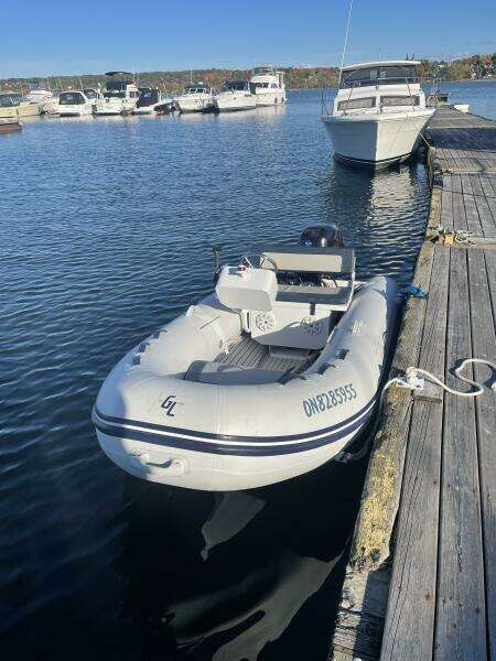 35ft Carver Yacht For Sale