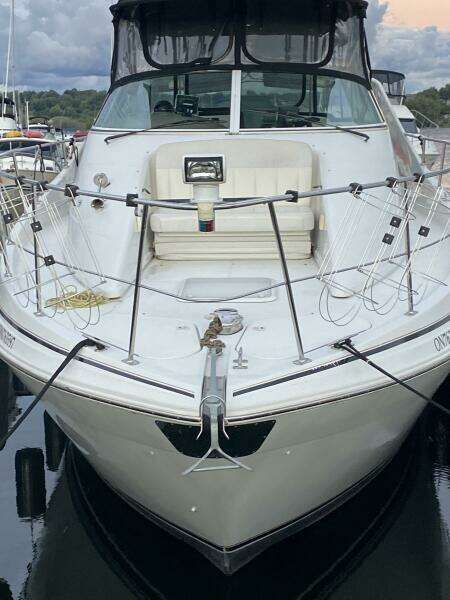 35ft Carver Yacht For Sale