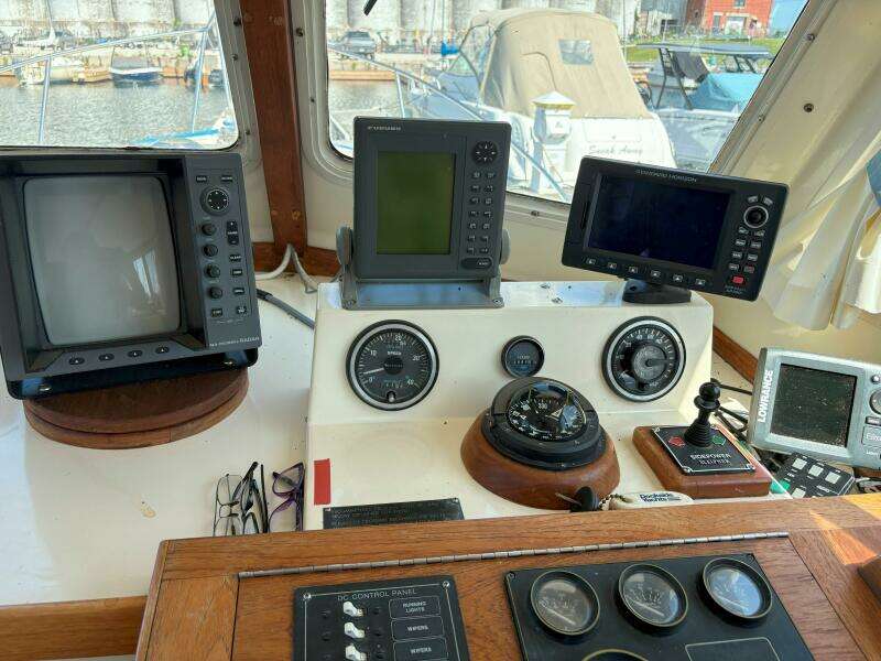 Birne 31ft Blue Seas Yacht For Sale