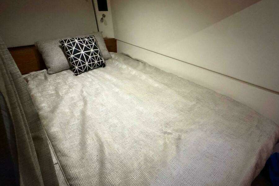 LA GRISSELLE 41ft Boston Whaler Yacht For Sale