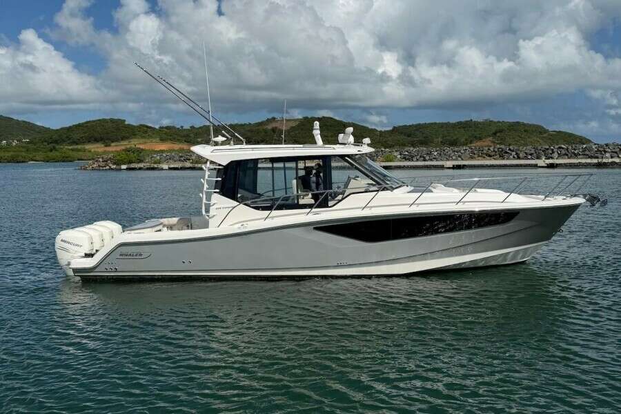LA GRISSELLE 41ft Boston Whaler Yacht For Sale