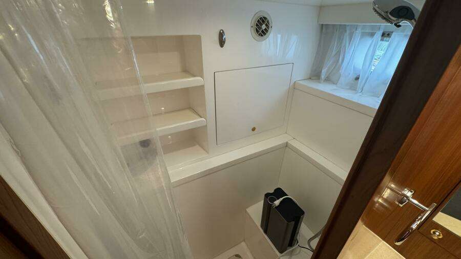 Owner's Ensuite Head